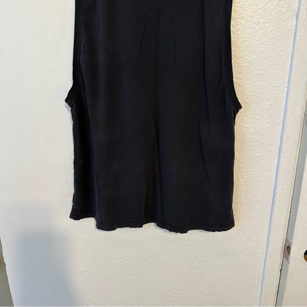Lululemon Tank - Picture 4 of 6
